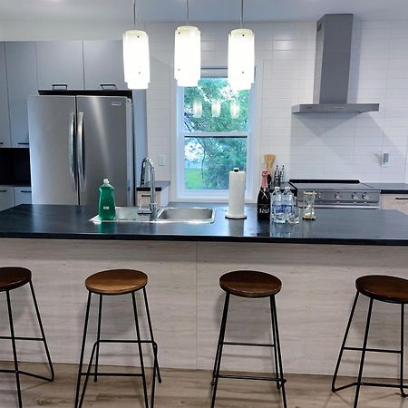Appartement 10 Minutes To Dt With Free Parking à Longueuil Extérieur photo